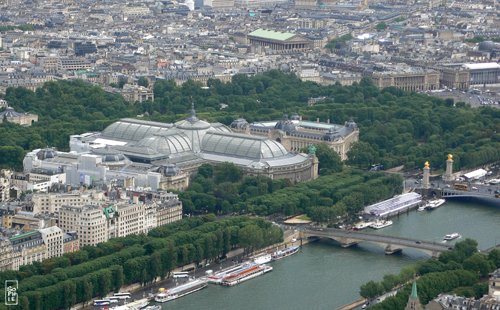View from the Eiffel tower : Grand Palais - Vue de la tour Eiffel : Grand Palais