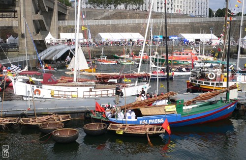 Vietnamese boats - Bateaux vietnamiens