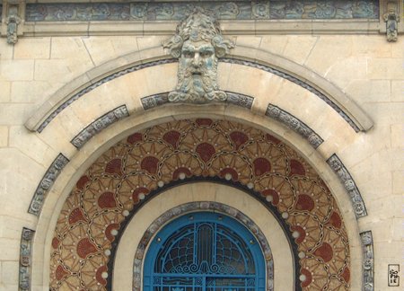 St Georges swimming pool entrance - Entrée de la piscine St Georges