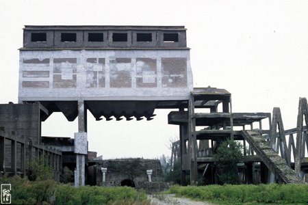 Long silo